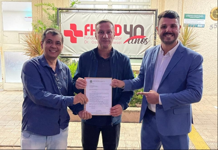 Foto A doação significativa de 700.000,00 reais para a substituição do telhado.